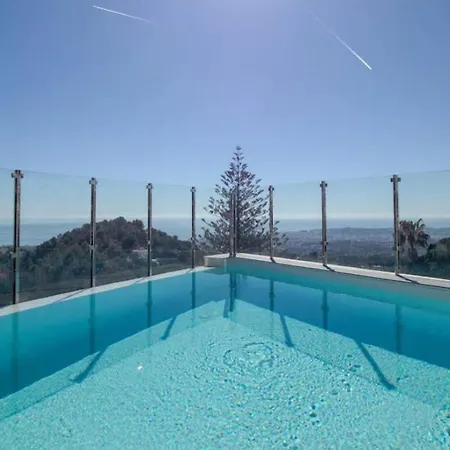 Elegance And Views In The Heart Of Pueblo