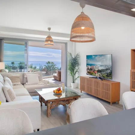 Elegance And Views In The Heart Of Pueblo Apartment