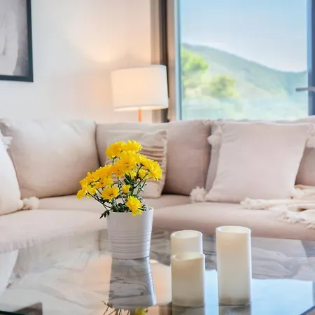 Apartment Elegance And Views In The Heart Of Pueblo Mijas