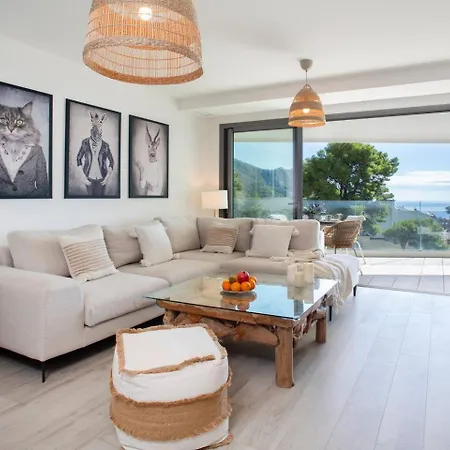 Elegance And Views In The Heart Of Pueblo Mijas